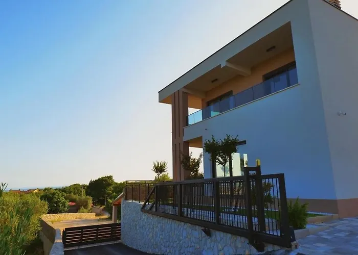 Family Friendly House With A Swimming Pool Kornic, Krk - 25070 Ferienhaus